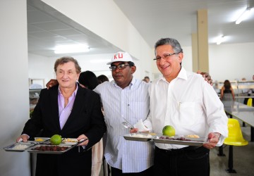 Restaurante Universitrio  inaugurado em Parnaba