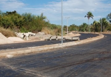 Obras de pavimentao no sistema virio da UFPI esto sendo concludas