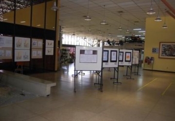 Exposio na biblioteca comemora XI Semana Nacional do Livro