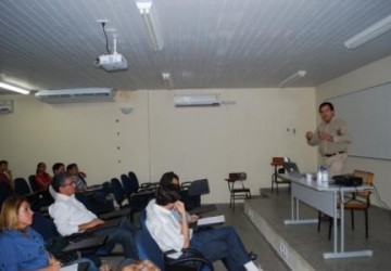 Mestrado de Cincias dos Materiais promove palestra com professor da UNESP